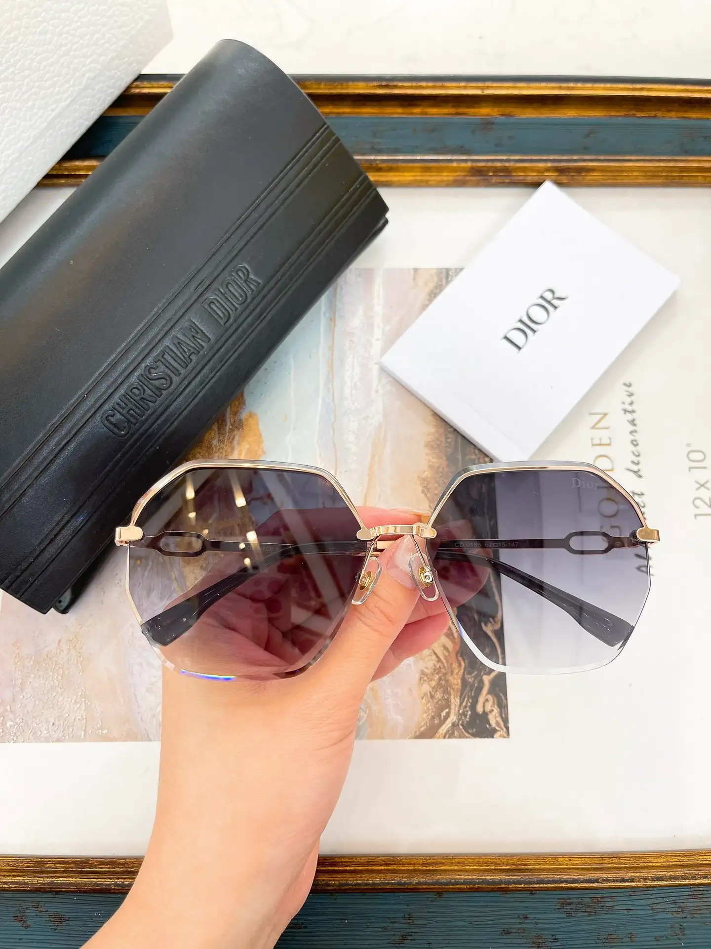 CD 0186 SIZE 62口15-147