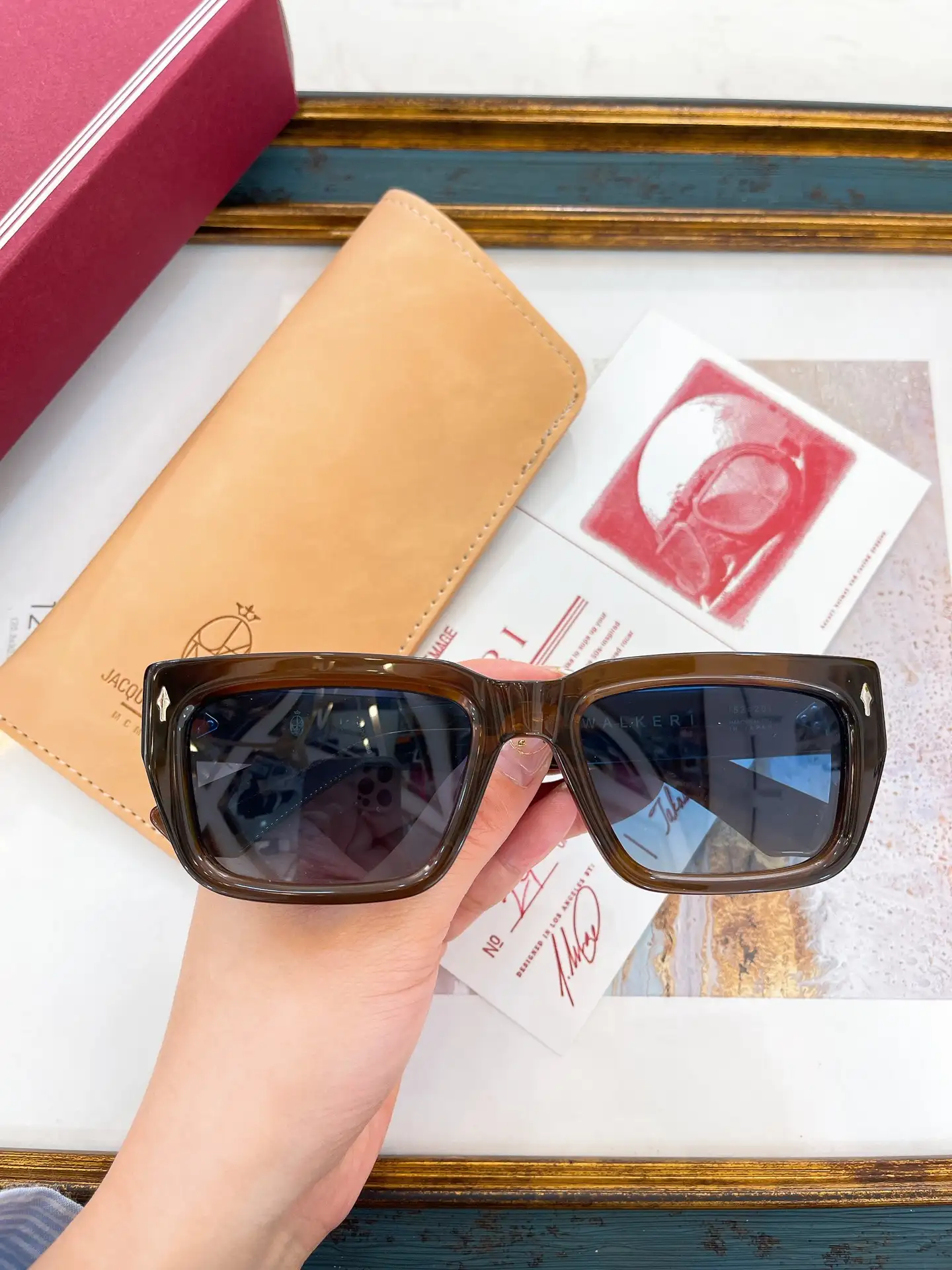 WALKER_SUN  SIZE：52口20