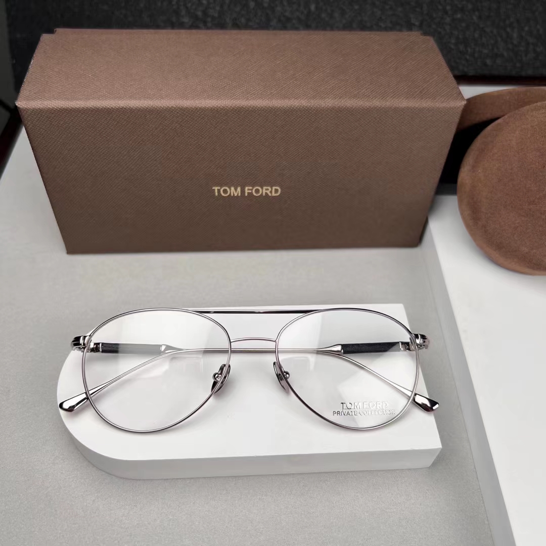 TF5716-P TITANUM Size 54 口 17 – 145