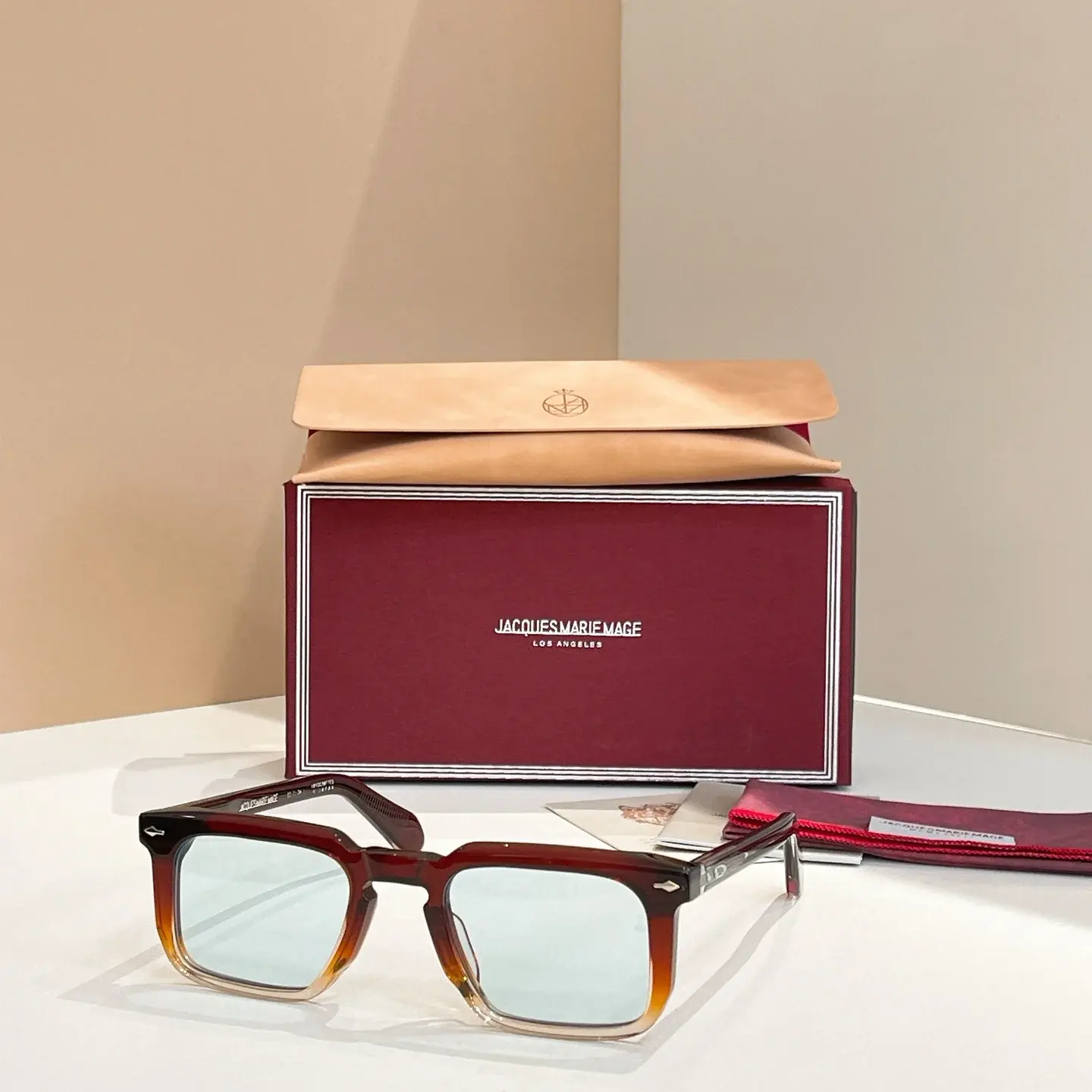 MOSCOVAI SIZE 52口24