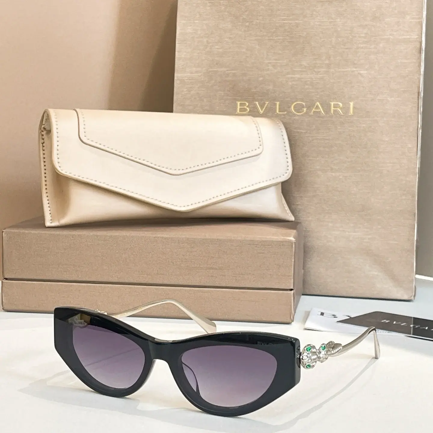 BV1815LUSIZE51口19145