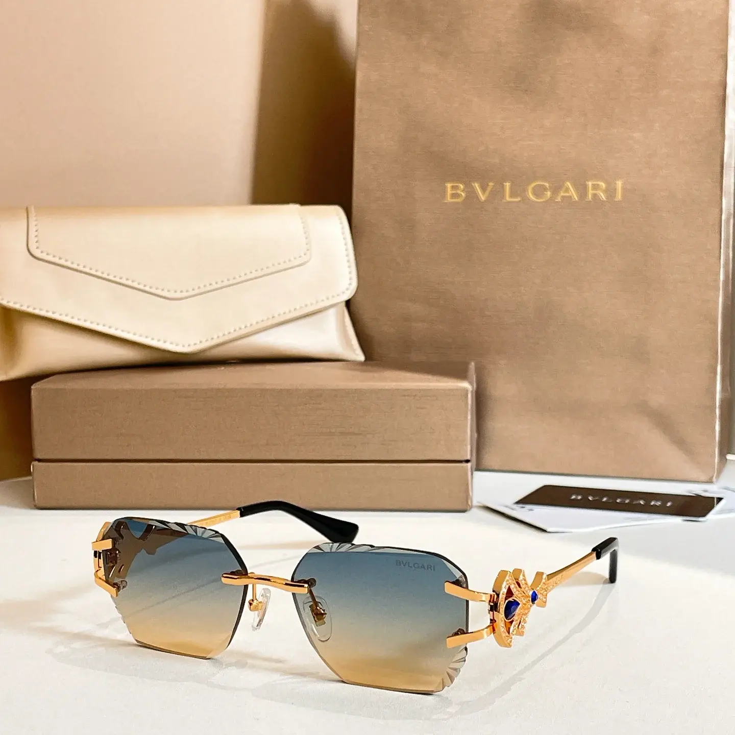 BV1817LUSIZE56口17145