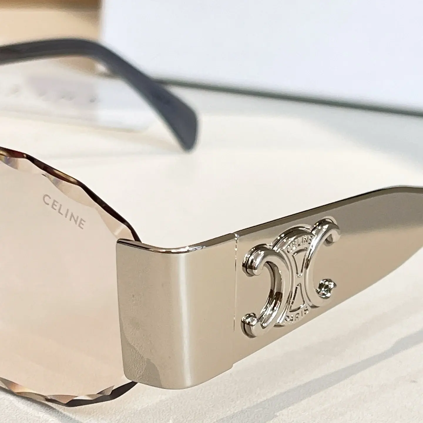 CL1865LUSIZE58口17145