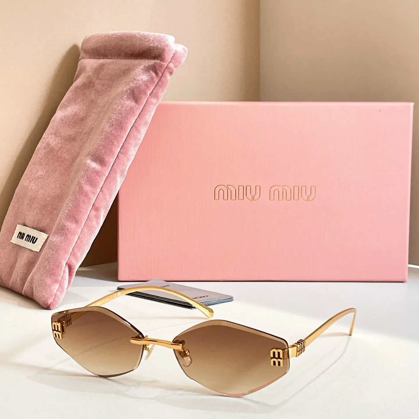 MU1897LSIZE62口17145