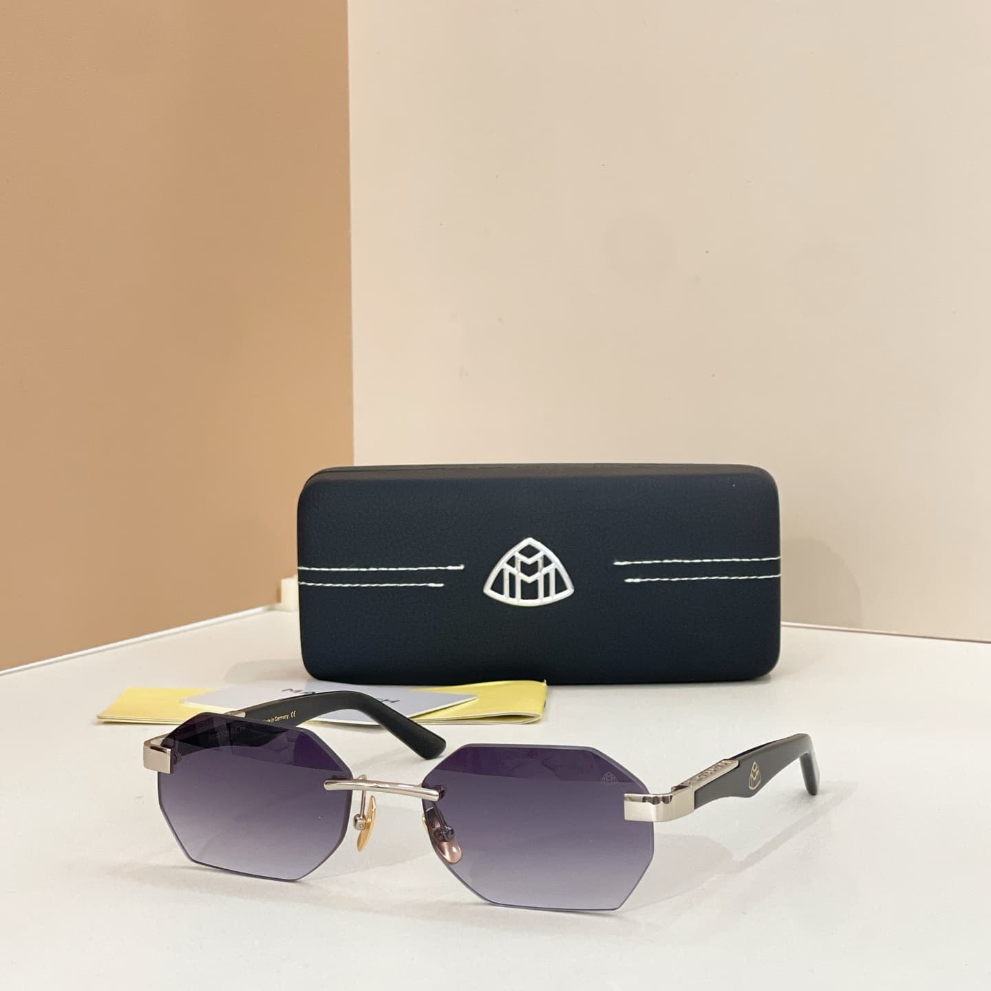 THEARTISTISIZE61口18145